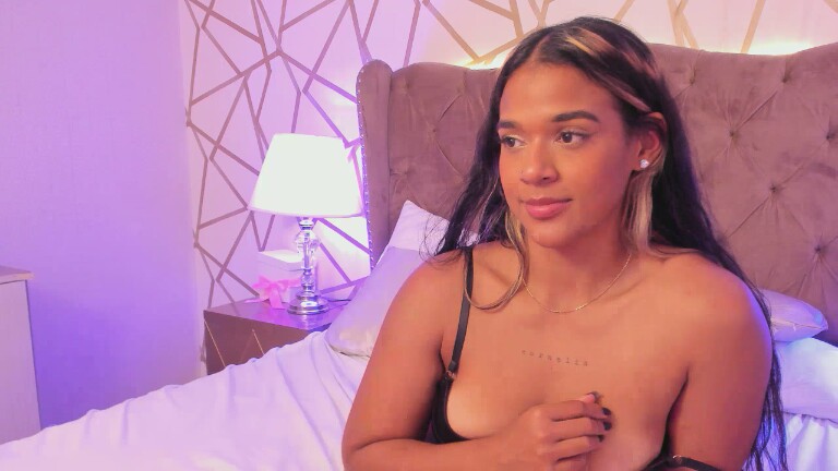 SaschaFit's Streamate show and profile