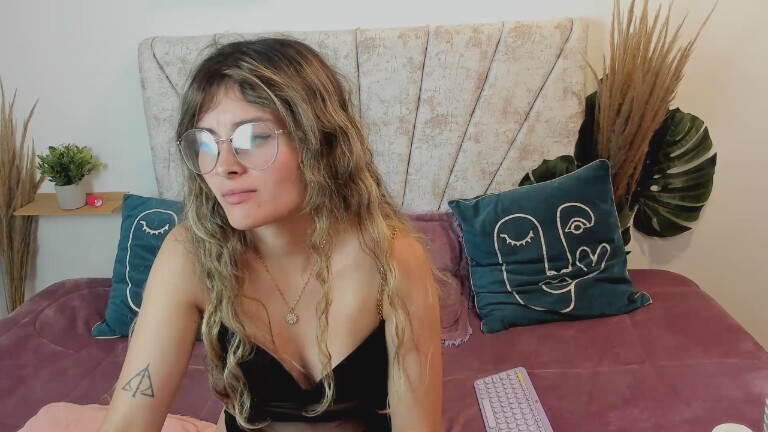 IamAbbi's Streamate show and profile