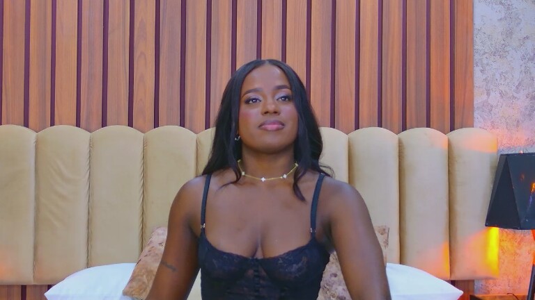 EmmyMonroe's Streamate show and profile