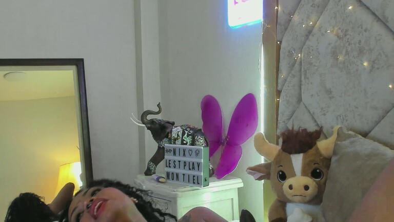 Nix_Montiel's Streamate show and profile