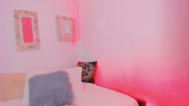 AriahDoll's Streamate show and profile