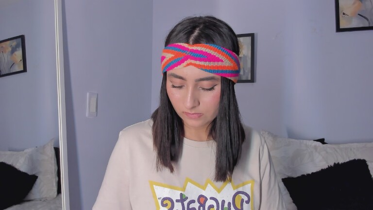 RoseHoldenn's Streamate show and profile