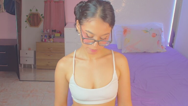 GABYHANK's Streamate show and profile