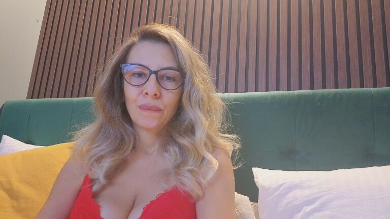 MsSuky's Streamate show and profile