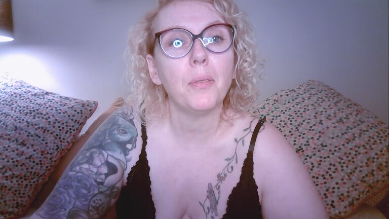 OrlaFox's Streamate show and profile