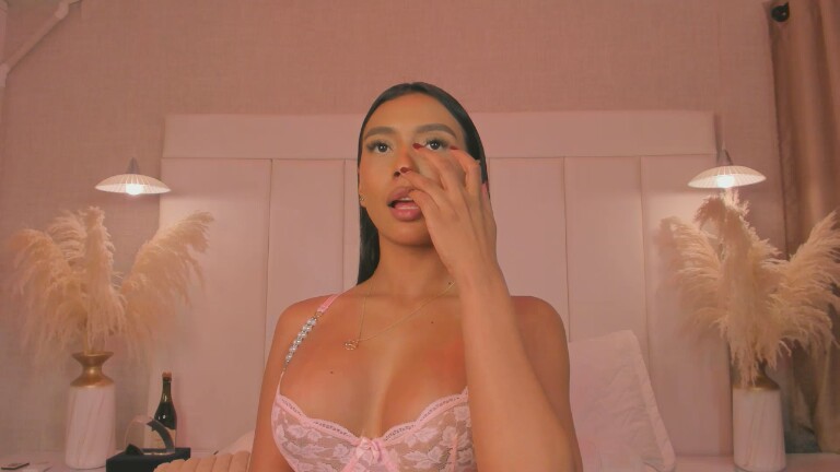 NikoJhon's Streamate show and profile