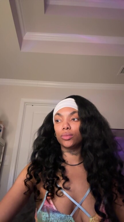 imeverythingg's Streamate show and profile