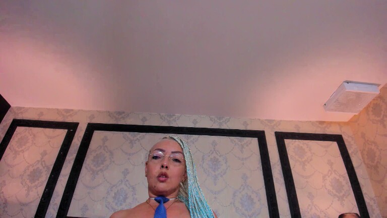 MadisonBecker's Streamate show and profile