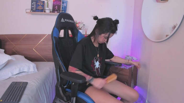 imlucyferreira's Streamate show and profile