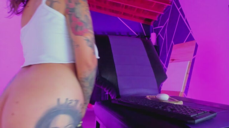 Inkdemon18's Streamate show and profile