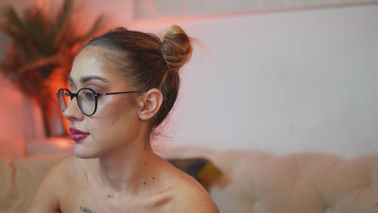 AileenKiss's Streamate show and profile