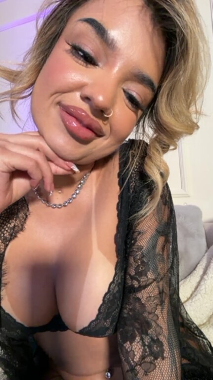 Melissakovalenko's Streamate show and profile