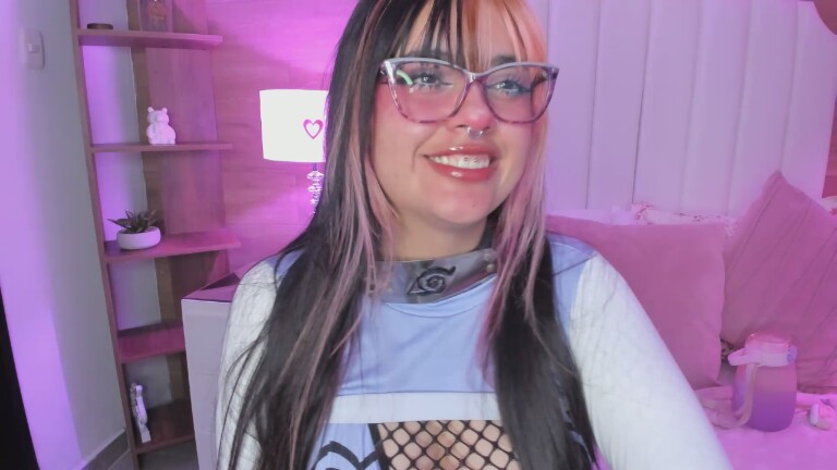 MaddieWaves's Streamate show and profile