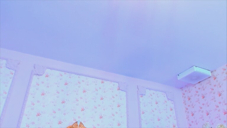 SiaSavach's Streamate show and profile