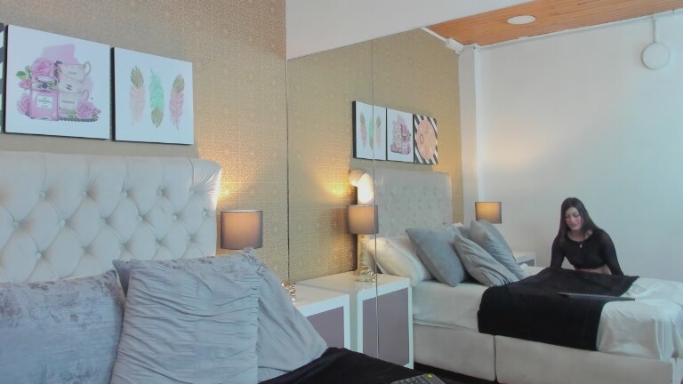 GingerKors's Streamate show and profile