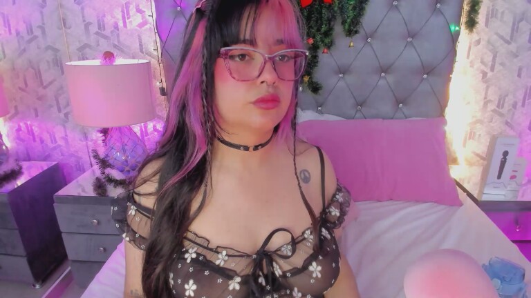 MaddieWaves's Streamate show and profile