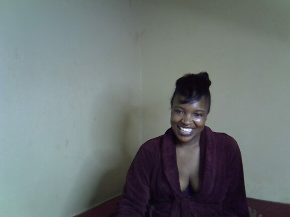 Veesazii_26's Streamate show and profile