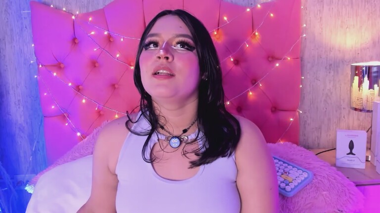 SakuraDilucas's Streamate show and profile