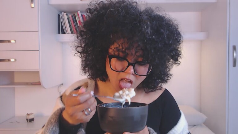 MartinaRuis's Streamate show and profile