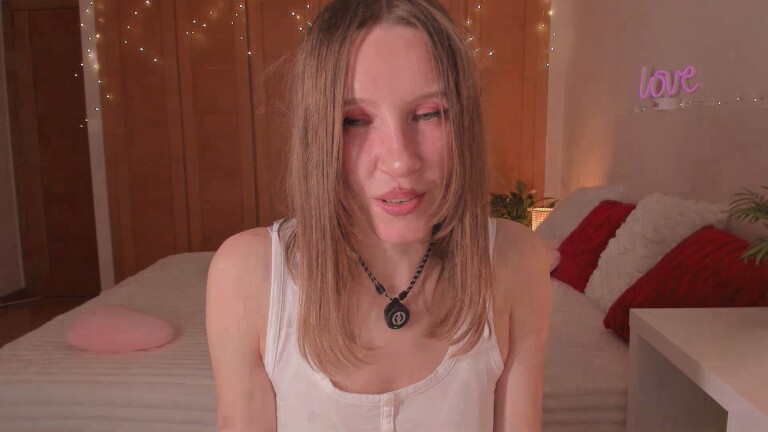 EmilyJune's Streamate show and profile