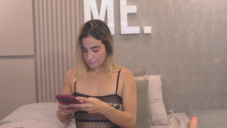 IsaBonet's Streamate show and profile