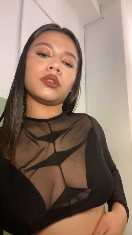 LiaSolis's Streamate show and profile