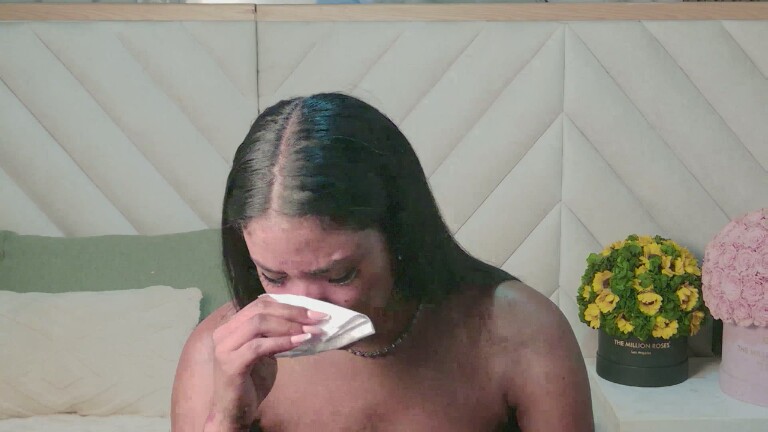 KarinaSanz's Streamate show and profile