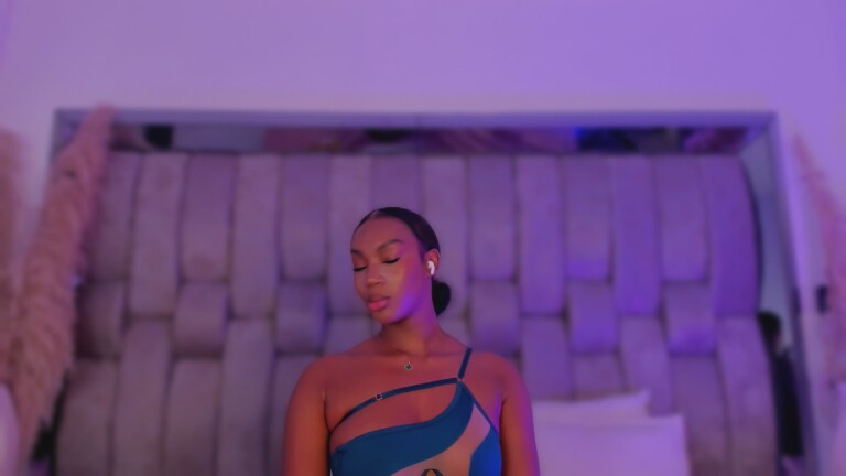 ChaynnaCooper's Streamate show and profile