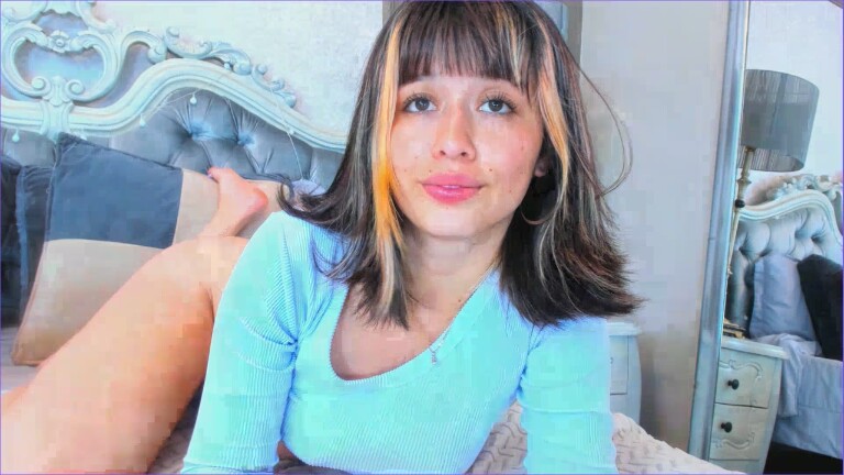 SiaSavach's Streamate show and profile