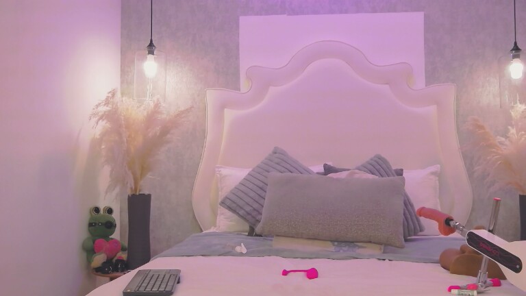 LilyVegaa's Streamate show and profile