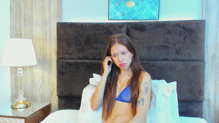 AriadnaOwenss's Streamate show and profile
