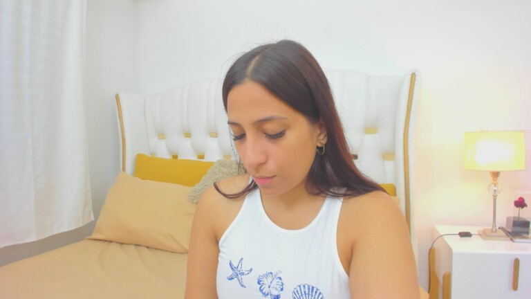 elianaasuarez's Streamate show and profile