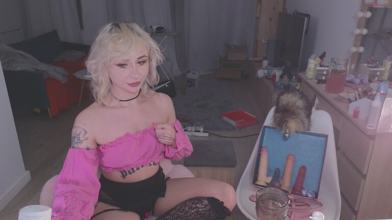 Cloudiex33's Streamate show and profile