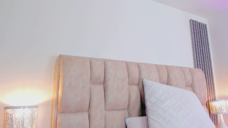 Nathally189's Streamate show and profile