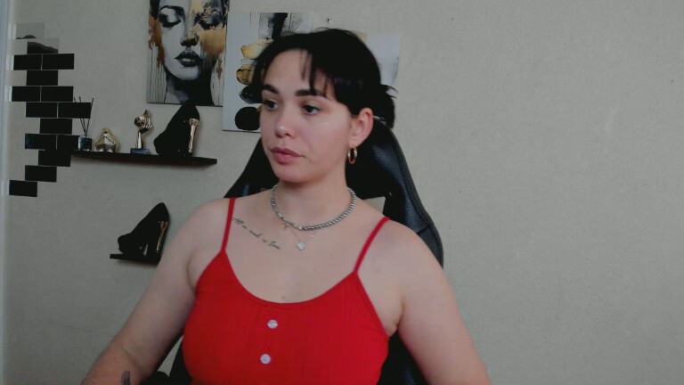 GlamNova's Streamate show and profile