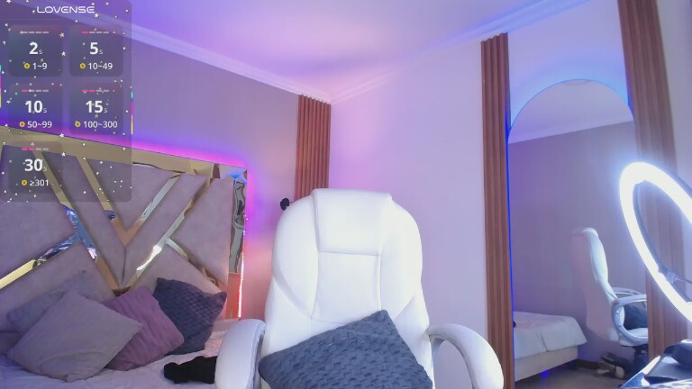 Alexxa_Moon's Streamate show and profile