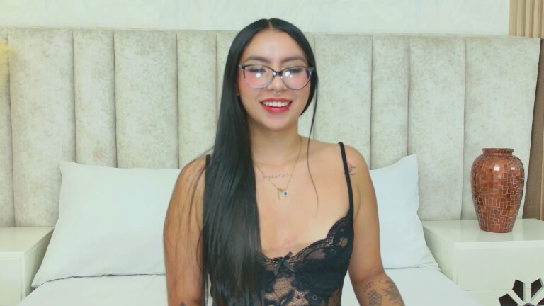 ChloeMoretti's Streamate show and profile