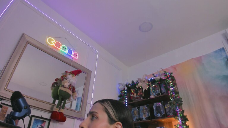 AndreaDuquee's Streamate show and profile