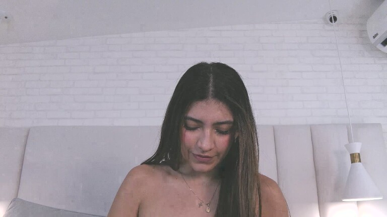 VictoriaJoliegb's Streamate show and profile