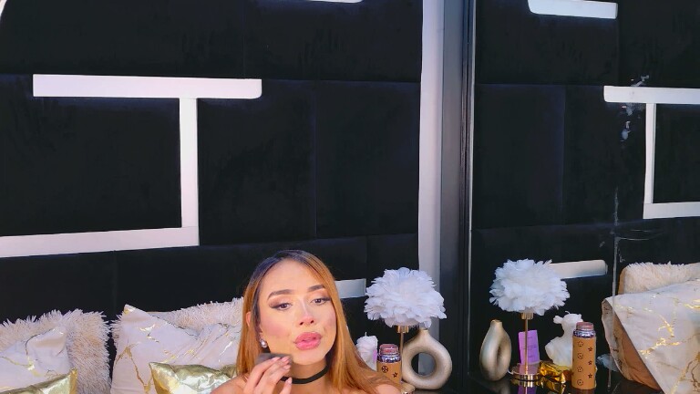 AlanaFerrara's Streamate show and profile