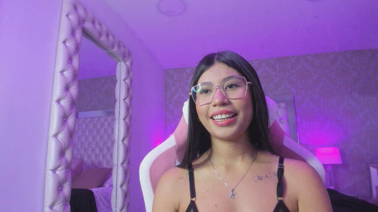 LylaKarl's Streamate show and profile