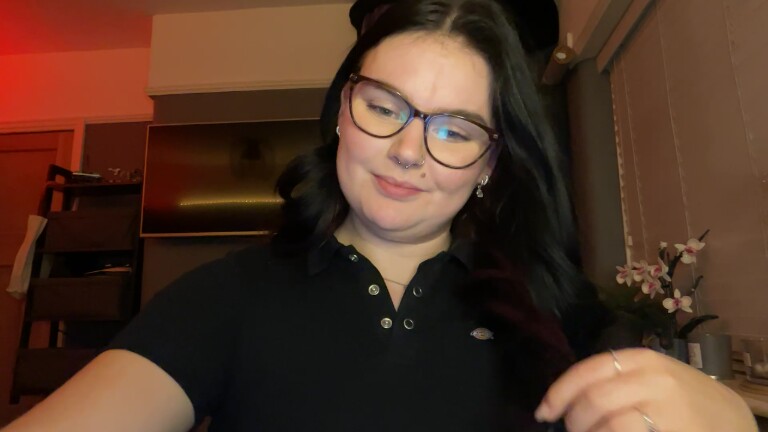 MiriXxX's Streamate show and profile