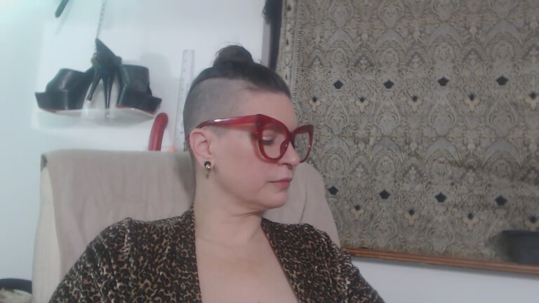 TheeLadyKatrina's Streamate show and profile