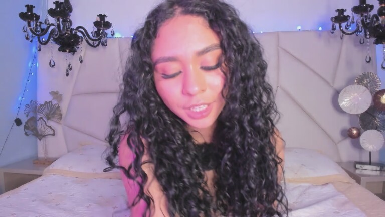 ScarlettFlever's Streamate show and profile