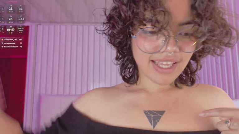 KittyLatina_22's Streamate show and profile
