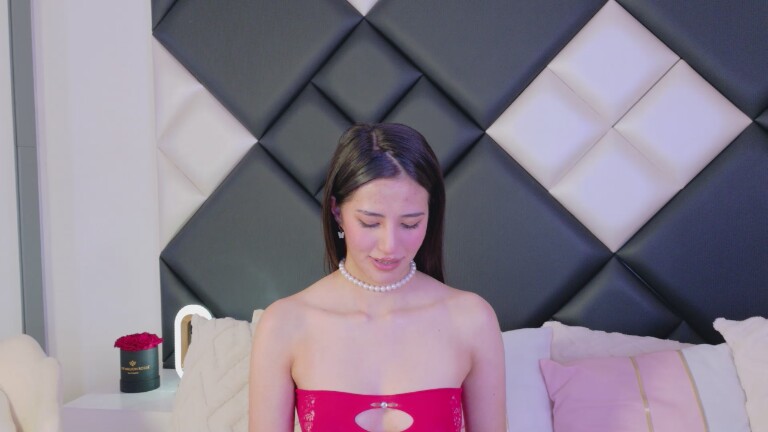 JohanaPiero's Streamate show and profile