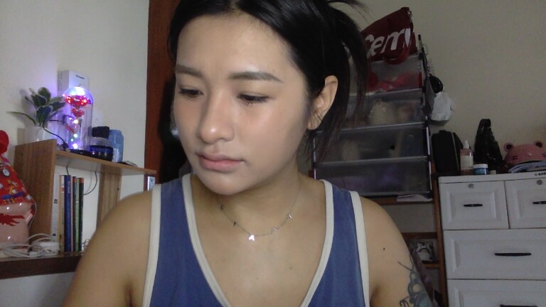 LyLy_94's Streamate show and profile