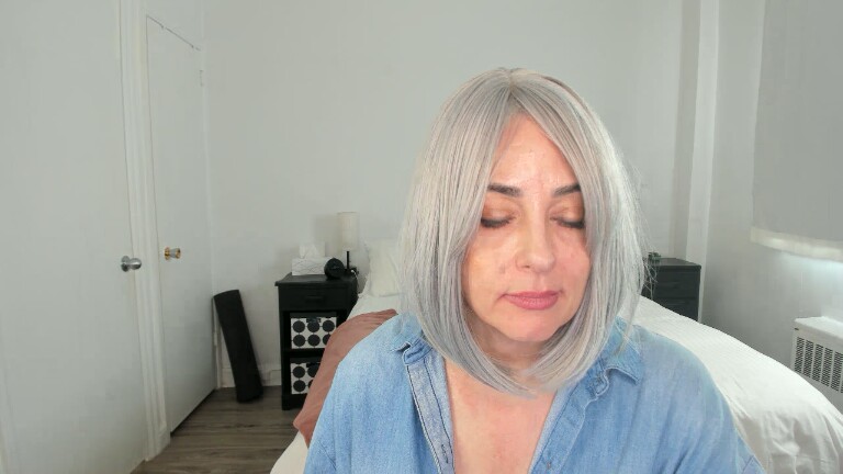 TheRealSeska's Streamate show and profile