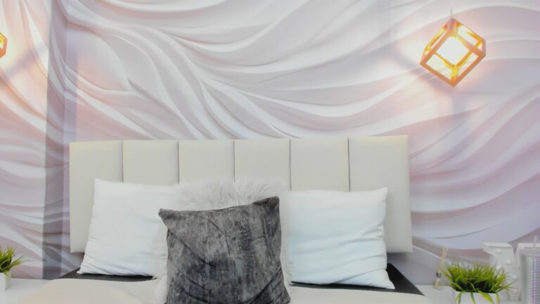 Martina_conor's Streamate show and profile