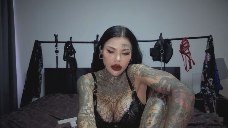 DARKINKEDBABE's Streamate show and profile